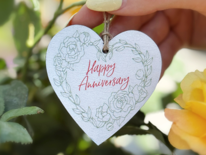 'Happy Anniversary' Wooden Tag 6.5cm 'Happy Anniversary' Wooden Tag 6.5cm Image