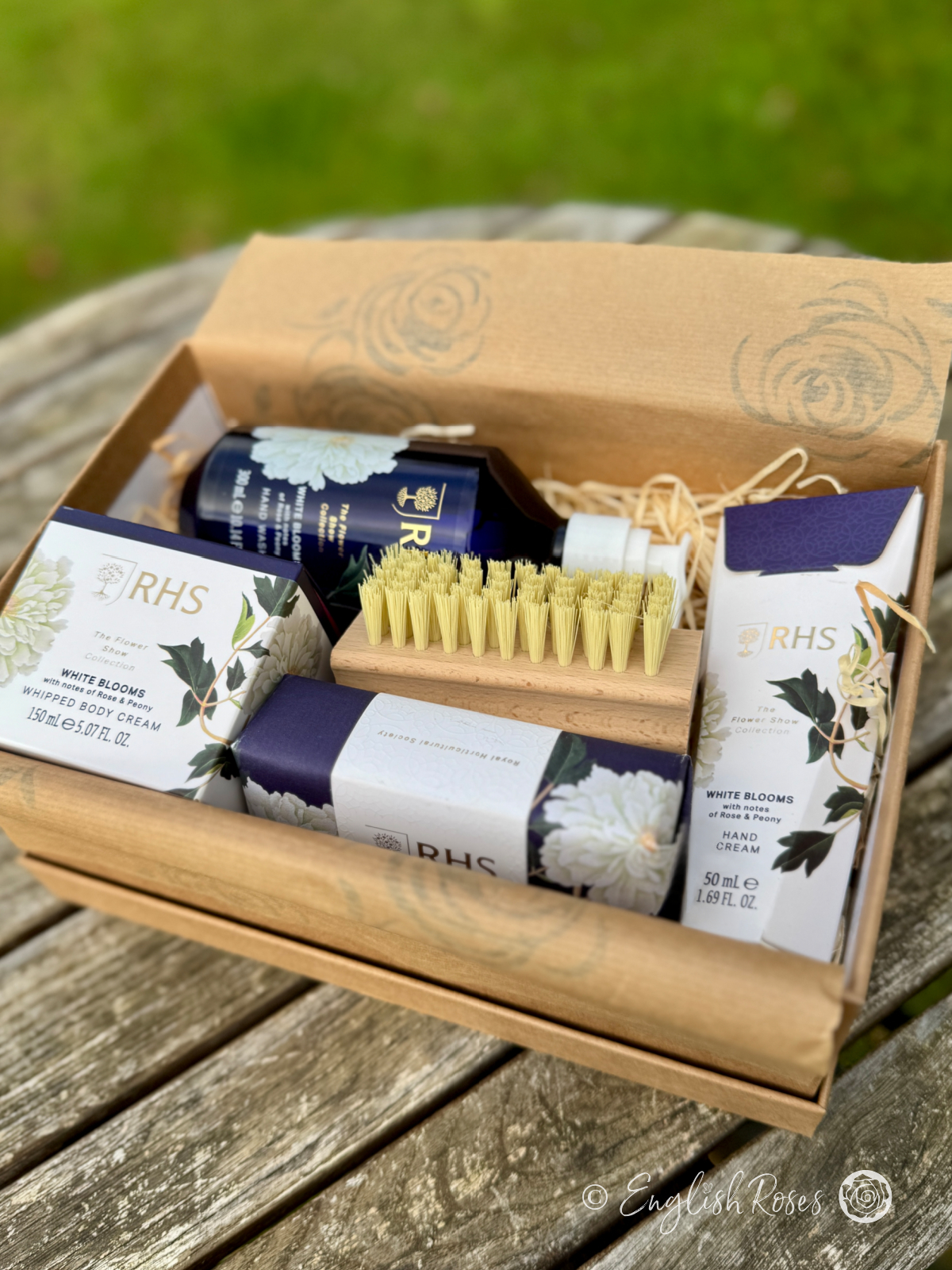 White Blooms Indulgent Skin Care Gift Set - RHS Flower Show Collection - eco-friendly skin care gift