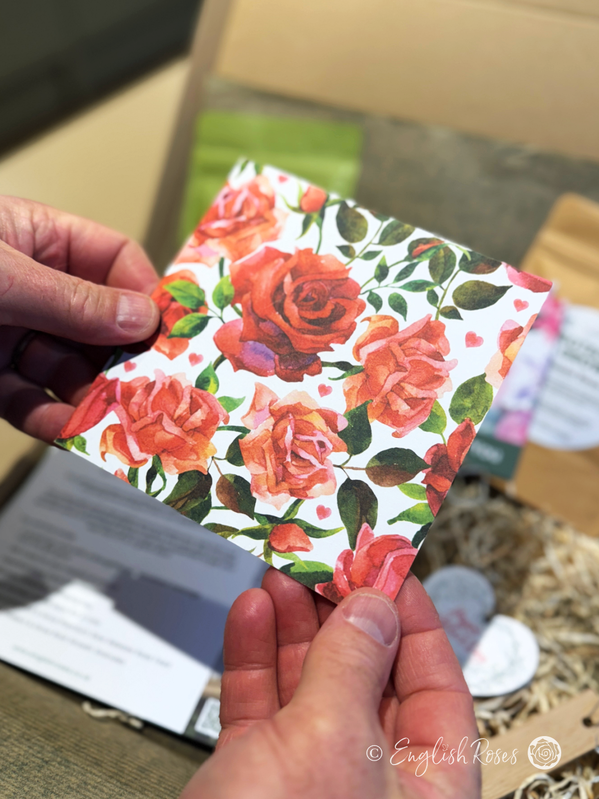 English Roses Valentine's Day Gift Box Greetings Card red roses